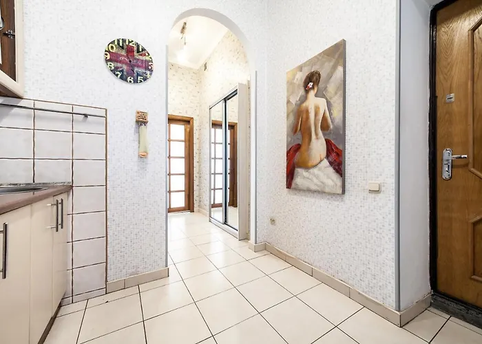 Queens Apartments4 Apartamento Leópolis